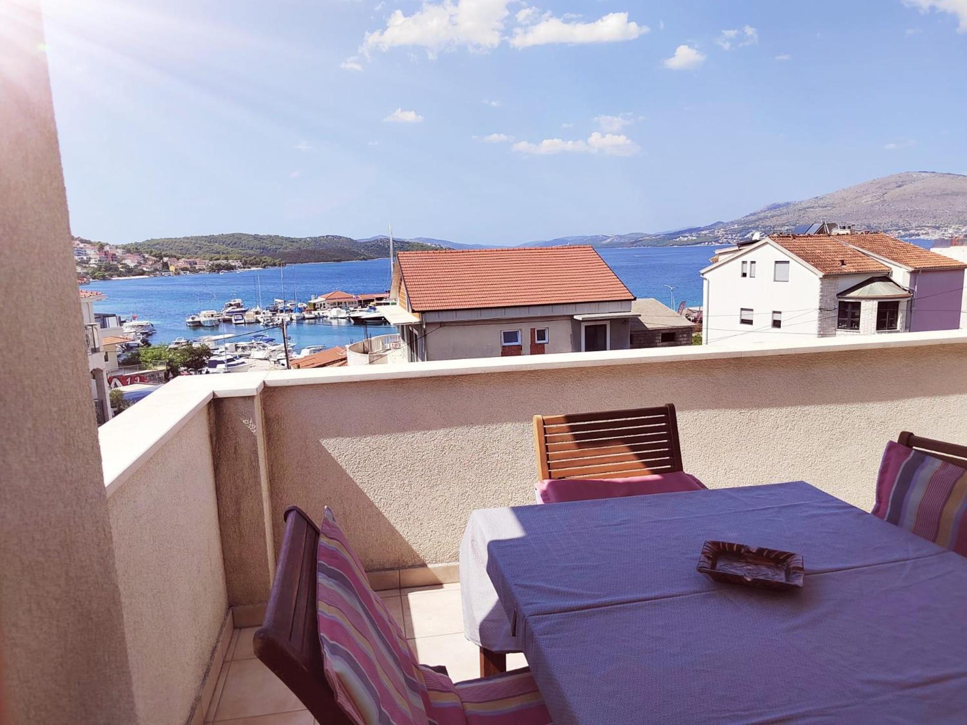 Apartman Toni Trogir Bagian luar foto