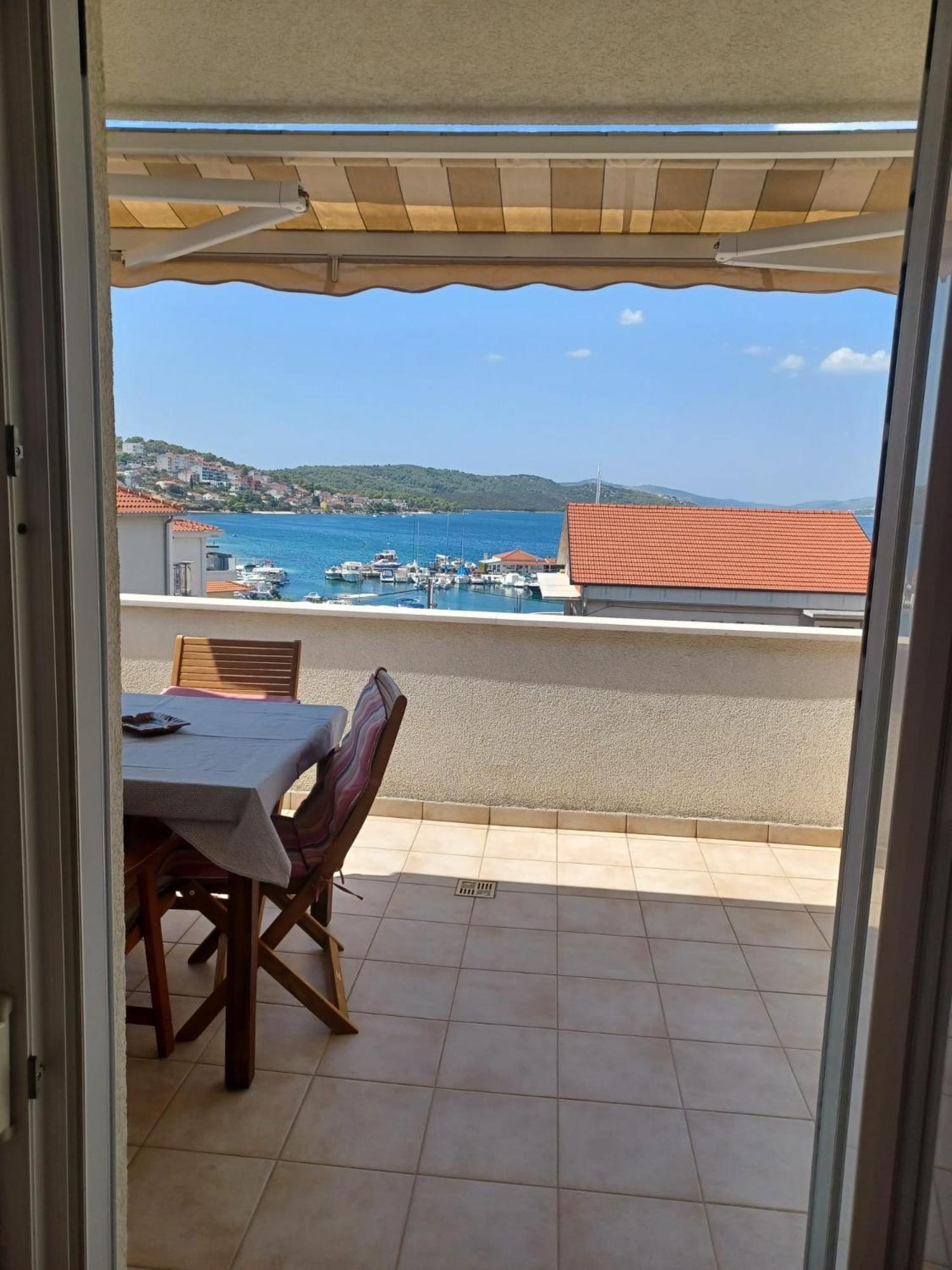 Apartman Toni Trogir Bagian luar foto